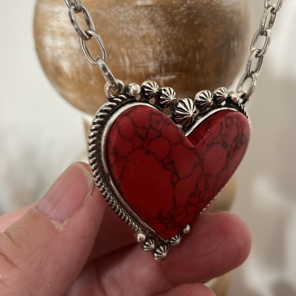 Red Heart Pendant Necklace with ornate silver accents - Picture 4 of 6